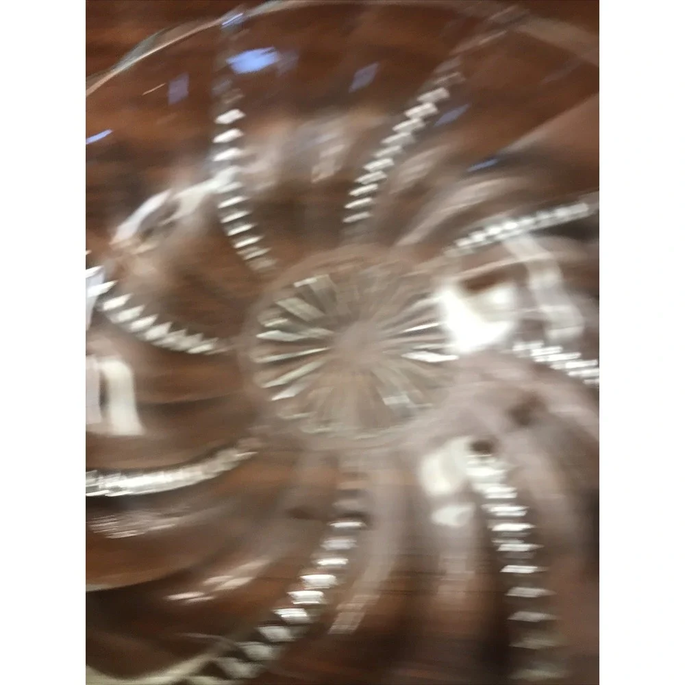 Clear Glass swirl flower 7.5 inch salad‎ bowl Vintage